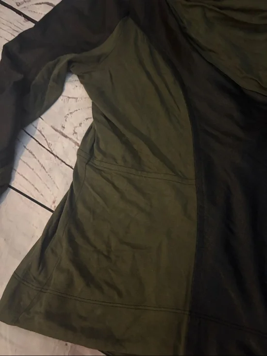 Women’s Jessica Simpson Olive Green & Black zip up Draped neckline Jacket large - Picture 7 of 8